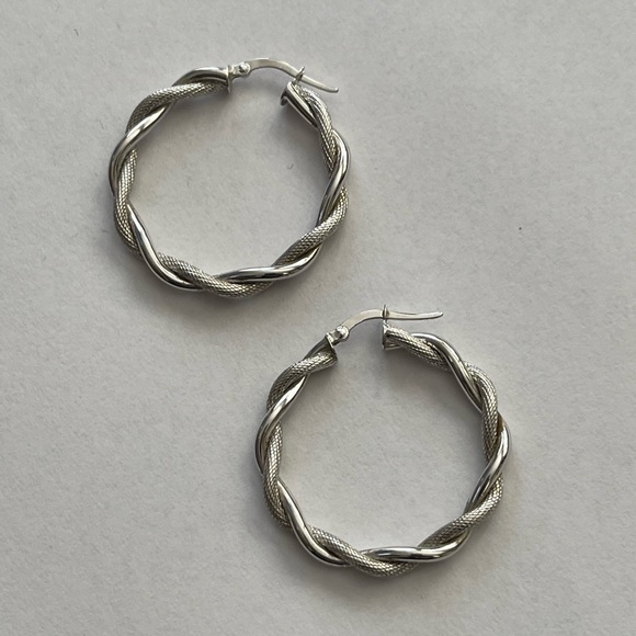 Solid 14K white gold double twisted large hoop earrings - Picture 2 of 8